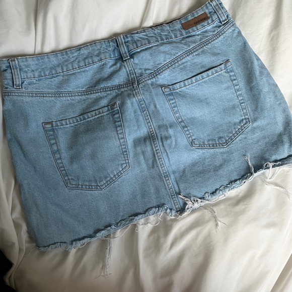 Distressed panel denim mini skirt from Garage 🦋 - Picture 4 of 4